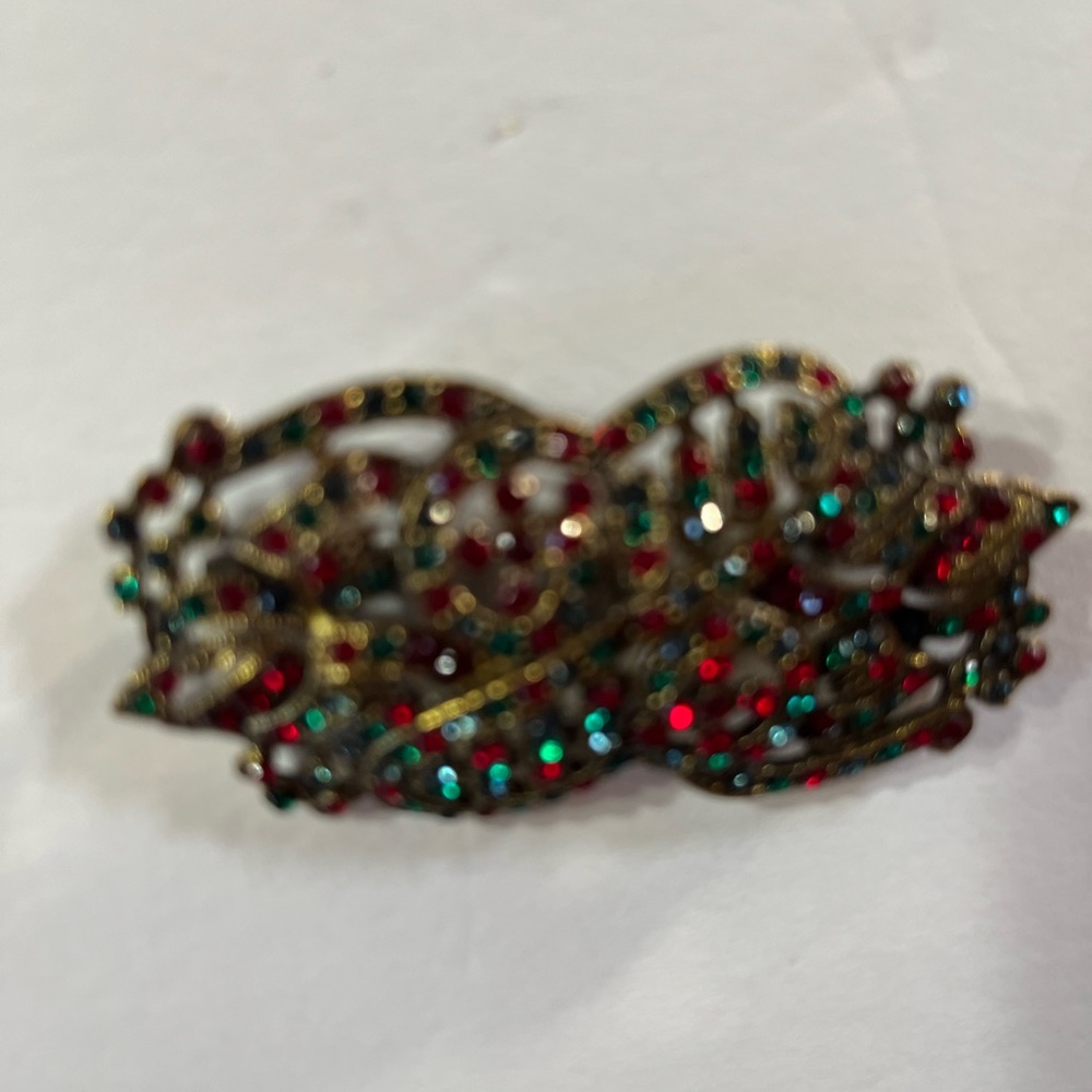 Vintage ROCOCO Signed Red Green Rhinestone Brooch Pin - Picture 10 of 13